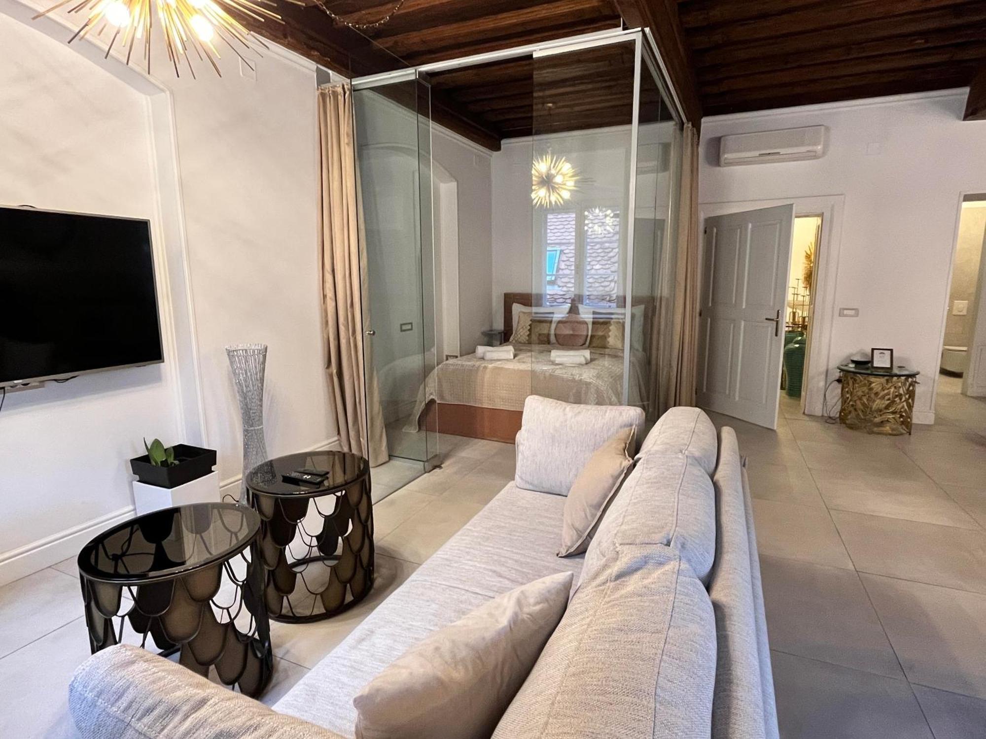 Ab - The Apartma