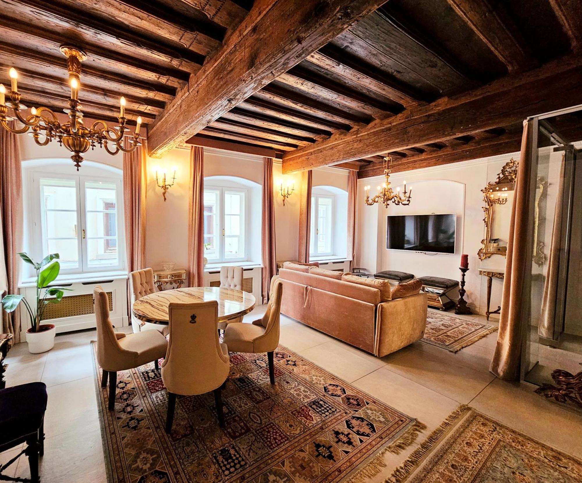 Apartma Ab - The